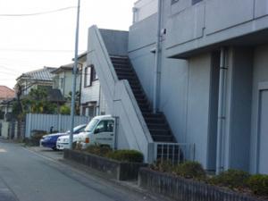 (写真)外階段