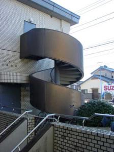 (写真)外階段