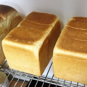 こなの香の食パン