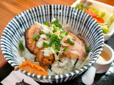 麵屋ふくのミニ炙りチャーシュー丼