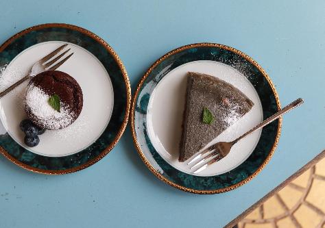 ジャズ喫茶中庭のケーキ写真です