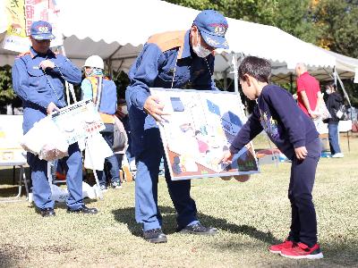 子供たちも参加できるブースも多数あり