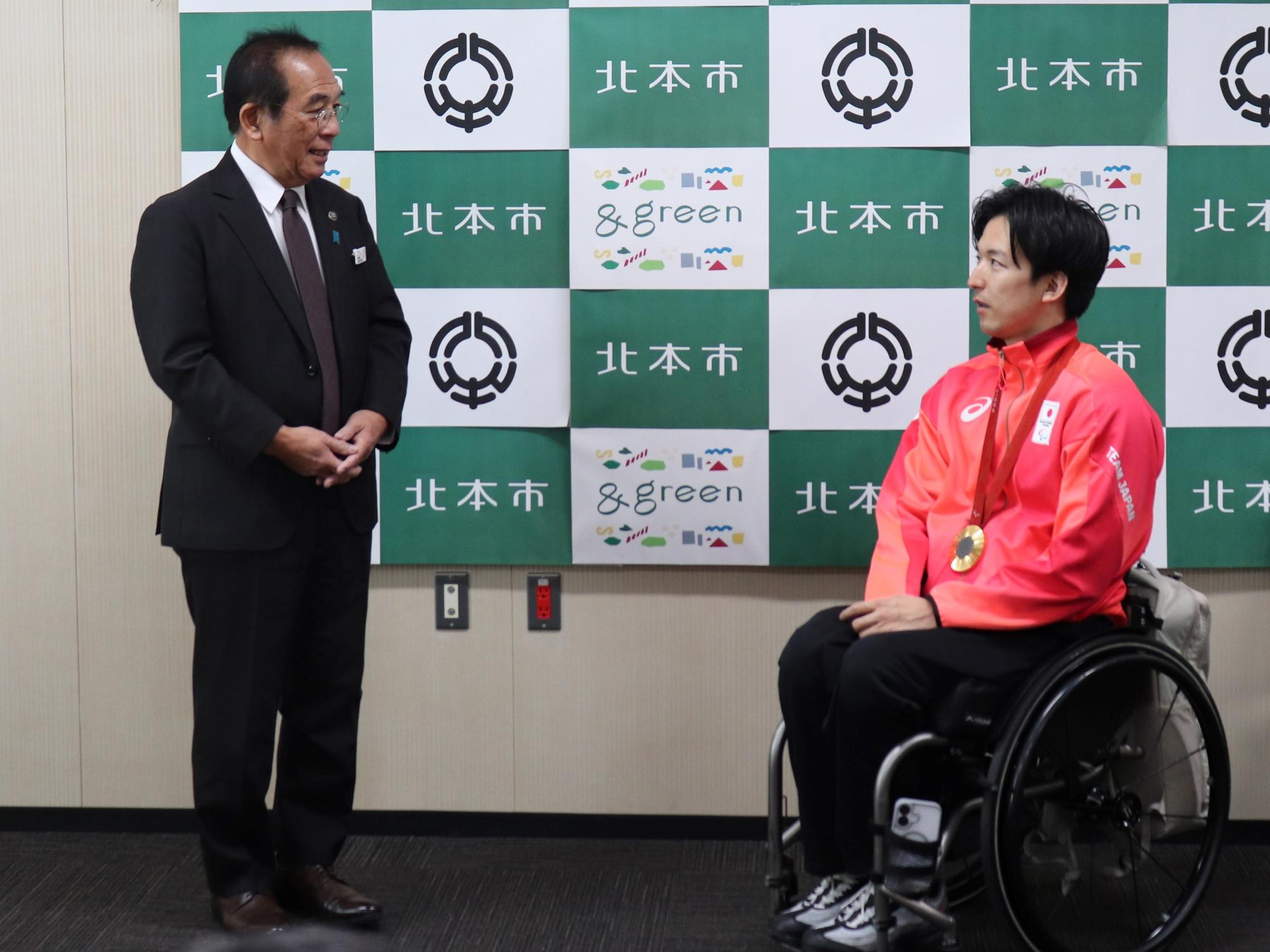中町選手と三宮市長