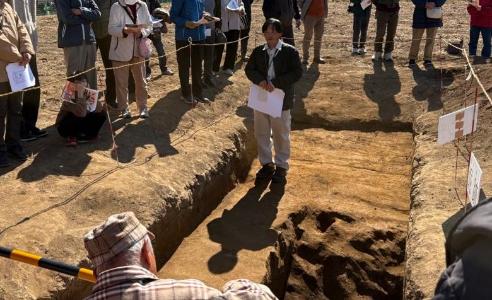 御茶屋遺跡現地説明会
