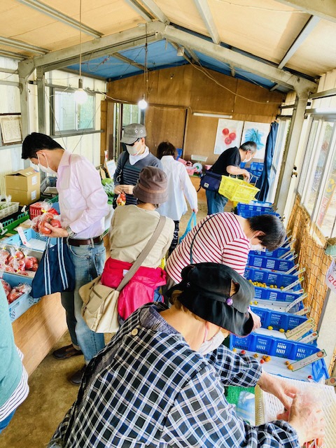 大盛況の店内