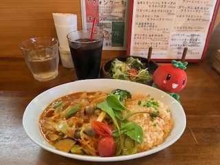 クッチーナＤの北本トマトカレー
