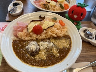 ルージャンの北本トマトカレー