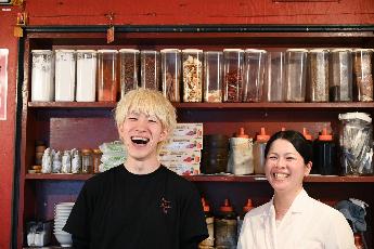 恋人は麻婆豆腐店主と学校栄養士