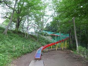 北本市子供公園のすべり台