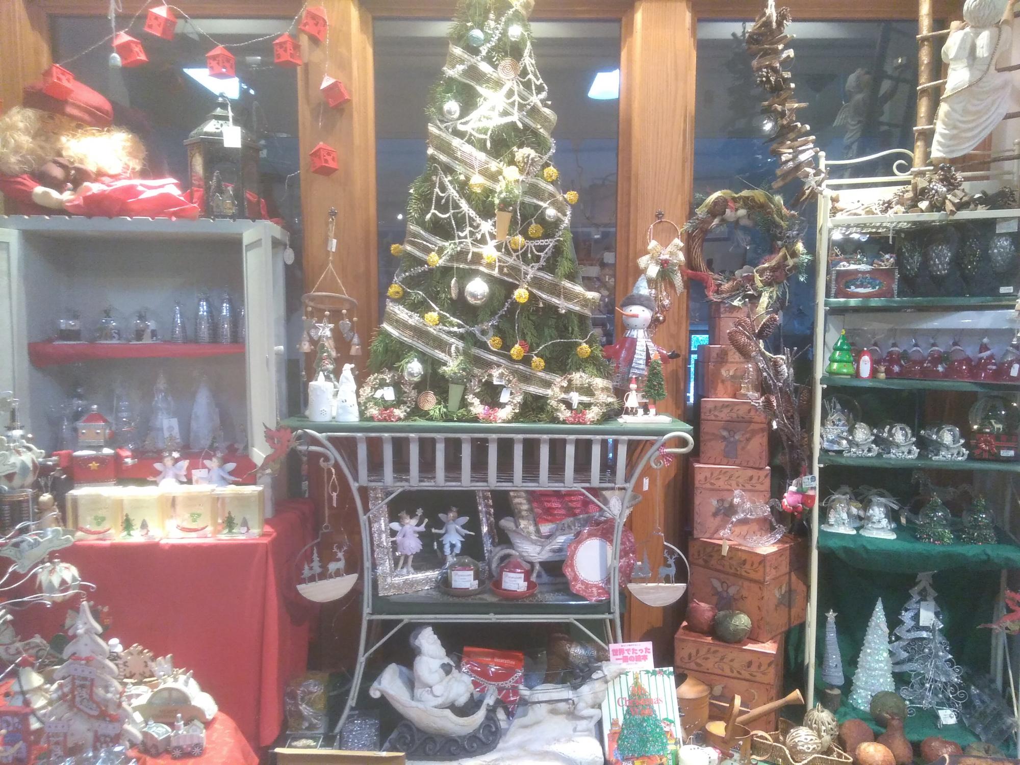 プリムローズのクリスマス装飾の様子