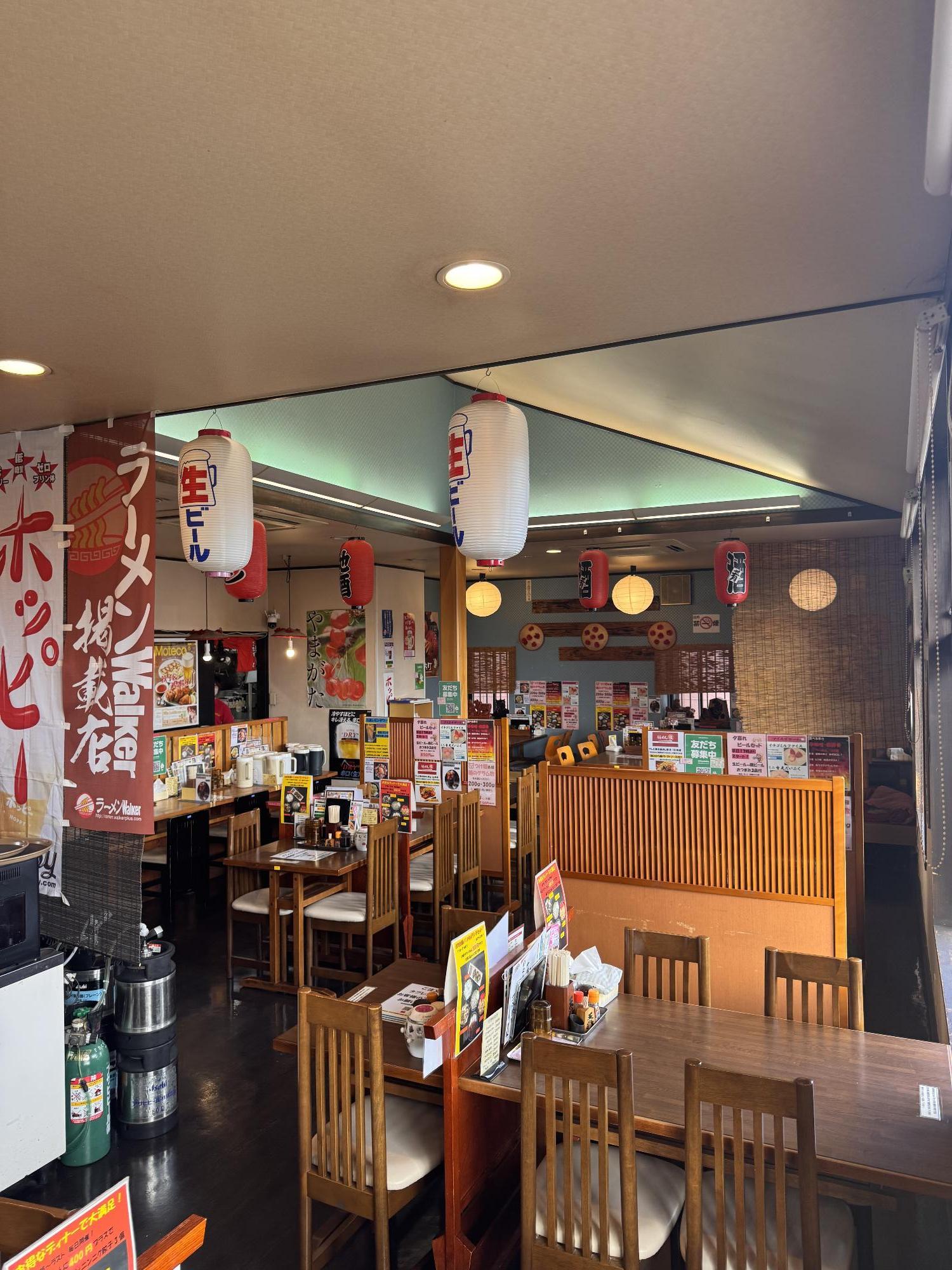 やまがたらーめんきたもと屋の内観1