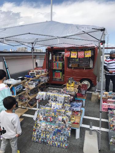 車関連のおもちゃなどを売るお店