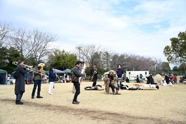 音楽隊演奏中
